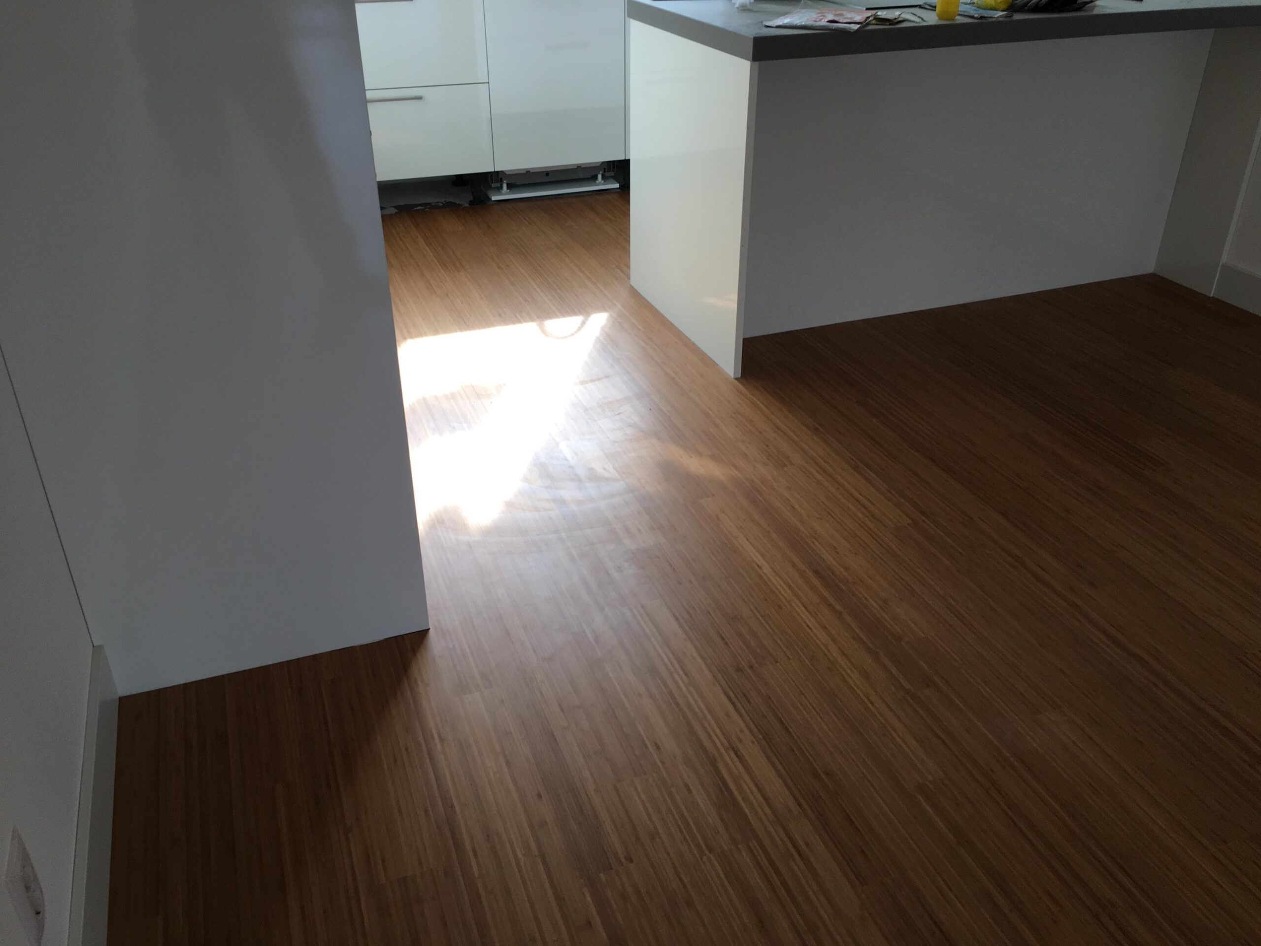 Massief houten vloer met warm, natuurlijk karakter